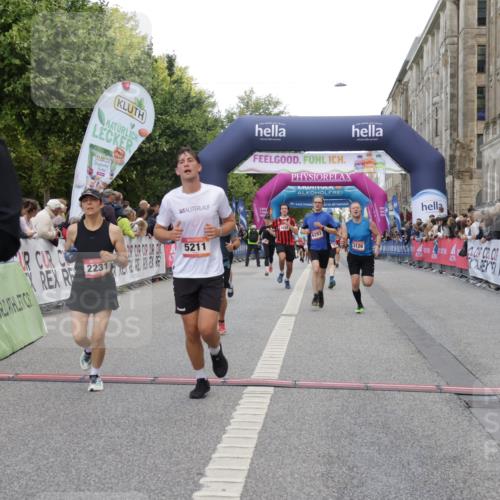 06.09.2026 - CURREX Alsterlauf Yannick Fuchs http://msf.ph/oto/10179136 06.09.2026 09:55:22 Ziel 2012, 2231, 2232, 2908, 3126, 3344, 3484, 4512, 4686, 4688, 5211, 5314, 5855, 6293 meine-sportfotos.de