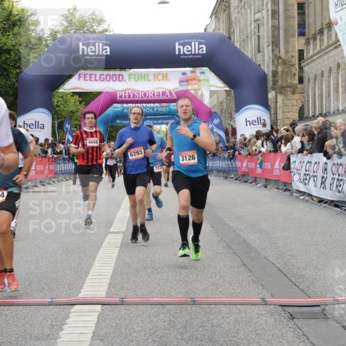 06.09.2026 - CURREX Alsterlauf Yannick Fuchs http://msf.ph/oto/10179190 06.09.2026 09:55:23 Ziel 2012, 2231, 2232, 2908, 3126, 3344, 3484, 4512, 4686, 4688, 5211, 5314, 5855, 6293, 6367 meine-sportfotos.de