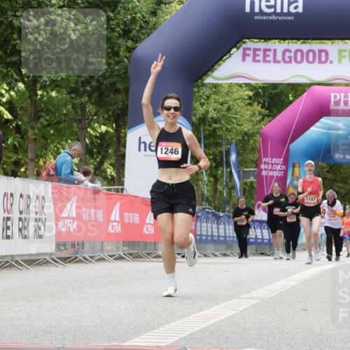 06.09.2026 - CURREX Alsterlauf Yannick Fuchs http://msf.ph/oto/10179348 06.09.2026 12:04:01 Ziel 1142, 1196, 1246 meine-sportfotos.de