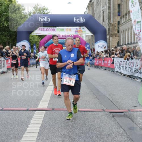 06.09.2026 - CURREX Alsterlauf Yannick Fuchs http://msf.ph/oto/10179847 06.09.2026 09:55:31 Ziel 2232, 2308, 2420, 2854, 3126, 3271, 3484, 3550, 4688, 4949, 5314, 5531, 5720, 6293, 6367 meine-sportfotos.de