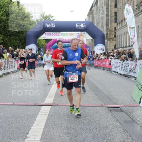 06.09.2026 - CURREX Alsterlauf Yannick Fuchs http://msf.ph/oto/10179868 06.09.2026 09:55:31 Ziel 2232, 2308, 2420, 2854, 3126, 3271, 3484, 3550, 4688, 4949, 5314, 5531, 5720, 6293, 6367 meine-sportfotos.de