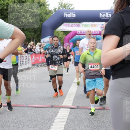 06.09.2026 - CURREX Alsterlauf Yannick Fuchs http://msf.ph/oto/10180618 06.09.2026 09:55:40 Ziel 2117, 2308, 2420, 2479, 2854, 2874, 3051, 3304, 3481, 3550, 3799, 3929, 4284, 4404, 4827, 4949, 4962, 6034, 6479, 8027, 8204 meine-sportfotos.de