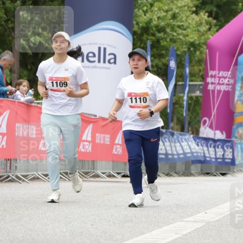 06.09.2026 - CURREX Alsterlauf Yannick Fuchs http://msf.ph/oto/10180792 06.09.2026 12:04:37 Ziel 1109, 1110, 1174, 1179 meine-sportfotos.de