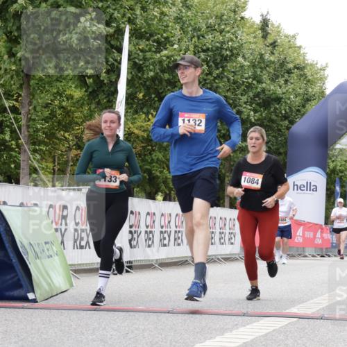 06.09.2026 - CURREX Alsterlauf Yannick Fuchs http://msf.ph/oto/10181228 06.09.2026 12:04:58 Ziel 1036, 1084 meine-sportfotos.de