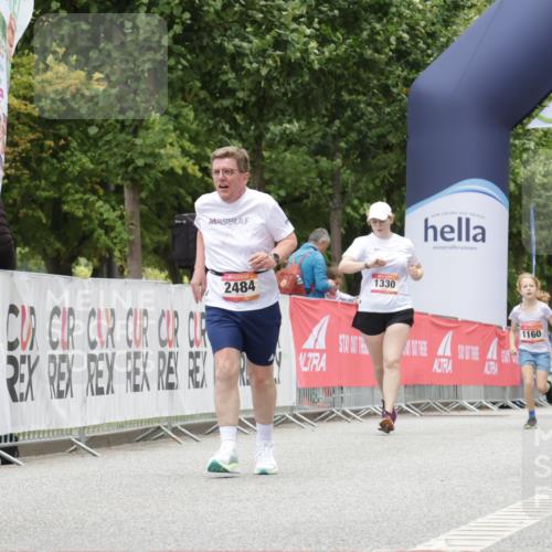 06.09.2026 - CURREX Alsterlauf Yannick Fuchs http://msf.ph/oto/10181318 06.09.2026 12:05:02 Ziel 1084, 1330, 2484 meine-sportfotos.de