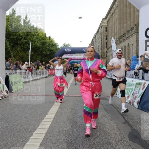 06.09.2026 - CURREX Alsterlauf Yannick Fuchs http://msf.ph/oto/10181321 06.09.2026 09:55:49 Ziel 2117, 2277, 2479, 3051, 3304, 3799, 3902, 3903, 4190, 4463, 4865, 4955, 4961, 5488, 6034, 6400, 8259 meine-sportfotos.de