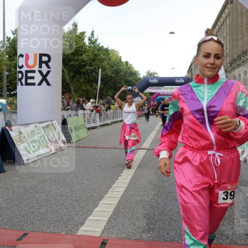 06.09.2026 - CURREX Alsterlauf Yannick Fuchs http://msf.ph/oto/10181401 06.09.2026 09:55:49 Ziel 2117, 2277, 2479, 3051, 3304, 3799, 3902, 3903, 4190, 4463, 4865, 4955, 4961, 5488, 6034, 6400, 8259 meine-sportfotos.de