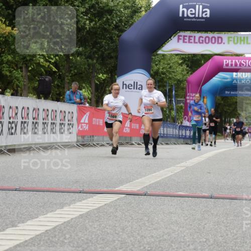 06.09.2026 - CURREX Alsterlauf Yannick Fuchs http://msf.ph/oto/10181591 06.09.2026 12:05:19 Ziel 1089, 1090 meine-sportfotos.de