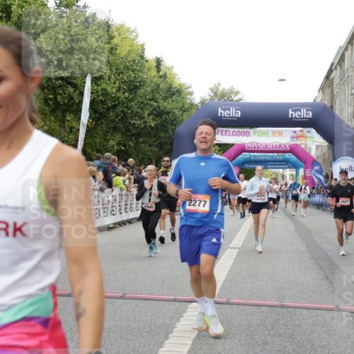 06.09.2026 - CURREX Alsterlauf Yannick Fuchs http://msf.ph/oto/10181620 06.09.2026 09:55:53 Ziel 2239, 2277, 3902, 3903, 4190, 4434, 4463, 4627, 4865, 4955, 4961, 5484, 5488, 6400, 8086, 8259 meine-sportfotos.de