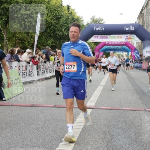 06.09.2026 - CURREX Alsterlauf Yannick Fuchs http://msf.ph/oto/10181679 06.09.2026 09:55:54 Ziel 2239, 2277, 3902, 3903, 4190, 4434, 4463, 4627, 4865, 4961, 5484, 5488, 6400, 8086, 8259 meine-sportfotos.de