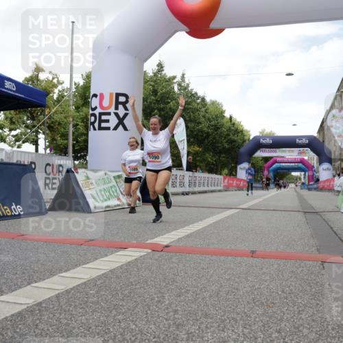06.09.2026 - CURREX Alsterlauf Yannick Fuchs http://msf.ph/oto/10181756 06.09.2026 12:05:22 Ziel 1089, 1090, 1347 meine-sportfotos.de