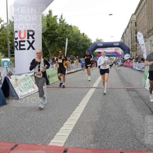 06.09.2026 - CURREX Alsterlauf Yannick Fuchs http://msf.ph/oto/10181803 06.09.2026 09:55:56 Ziel 2239, 2277, 2372, 4190, 4434, 4463, 4627, 4961, 5021, 5484, 6301, 6400, 8086, 8211, 8259, 8338 meine-sportfotos.de