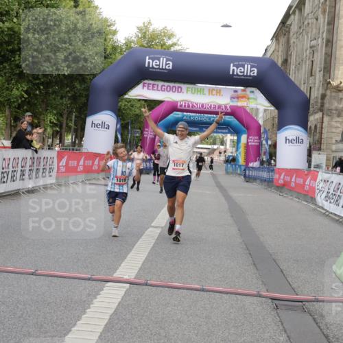 06.09.2026 - CURREX Alsterlauf Yannick Fuchs http://msf.ph/oto/10181872 06.09.2026 12:09:32 Ziel 1017, 1019 meine-sportfotos.de