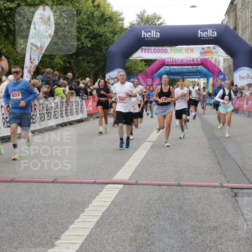 06.09.2026 - CURREX Alsterlauf Yannick Fuchs http://msf.ph/oto/10181928 06.09.2026 09:55:58 Ziel 2239, 2277, 2372, 2626, 2641, 3411, 4135, 4190, 4262, 4434, 4463, 4627, 5021, 5484, 6032, 6301, 6313, 6400, 8086, 8211, 8259, 8338 meine-sportfotos.de