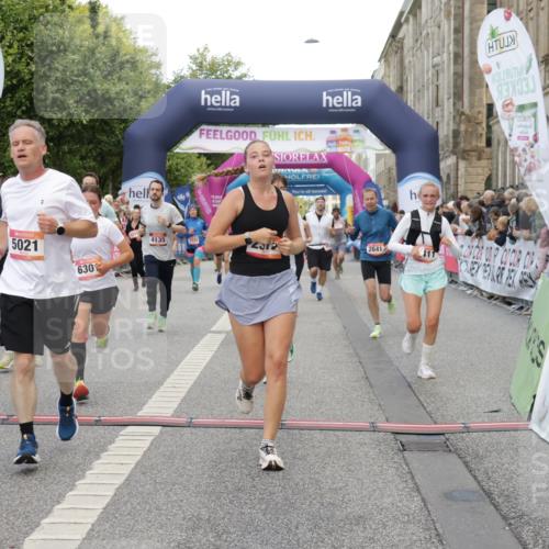 06.09.2026 - CURREX Alsterlauf Yannick Fuchs http://msf.ph/oto/10182185 06.09.2026 09:56:00 Ziel 2239, 2277, 2372, 2516, 2626, 2641, 3411, 3636, 4135, 4262, 4434, 4463, 4627, 5021, 5484, 6032, 6301, 6313, 8086, 8211, 8338 meine-sportfotos.de