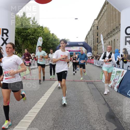 06.09.2026 - CURREX Alsterlauf Yannick Fuchs http://msf.ph/oto/10182380 06.09.2026 09:56:03 Ziel 2239, 2372, 2516, 2626, 2641, 2805, 3225, 3411, 3636, 3830, 4135, 4262, 4434, 4809, 5021, 5085, 5484, 6032, 6301, 6313, 8211, 8338 meine-sportfotos.de