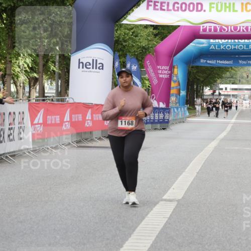 06.09.2026 - CURREX Alsterlauf Yannick Fuchs http://msf.ph/oto/10182471 06.09.2026 12:10:57 Ziel 1166, 1168, 1331 meine-sportfotos.de