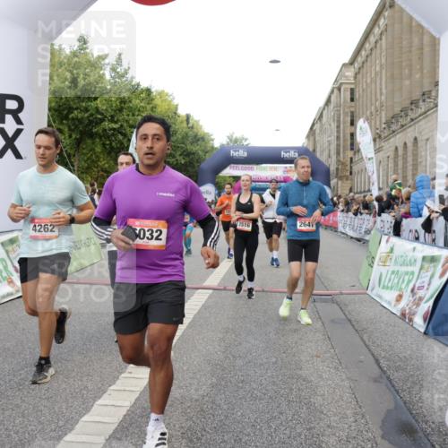 06.09.2026 - CURREX Alsterlauf Yannick Fuchs http://msf.ph/oto/10182502 06.09.2026 09:56:04 Ziel 2239, 2372, 2516, 2626, 2641, 2805, 3225, 3411, 3636, 3830, 4111, 4135, 4262, 4809, 5021, 5085, 6032, 6301, 6313, 8170, 8211, 8338 meine-sportfotos.de