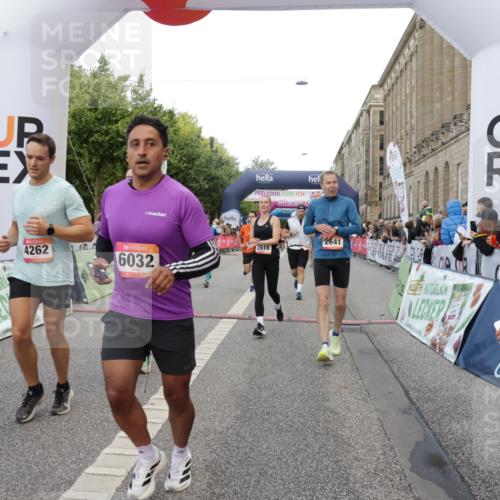 06.09.2026 - CURREX Alsterlauf Yannick Fuchs http://msf.ph/oto/10182526 06.09.2026 09:56:04 Ziel 2239, 2372, 2516, 2626, 2641, 2805, 3225, 3411, 3636, 3830, 4111, 4135, 4262, 4809, 5021, 5085, 6032, 6301, 6313, 8170, 8211, 8338 meine-sportfotos.de