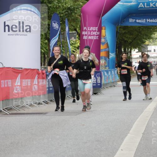 06.09.2026 - CURREX Alsterlauf Yannick Fuchs http://msf.ph/oto/10182676 06.09.2026 12:11:35 Ziel  meine-sportfotos.de