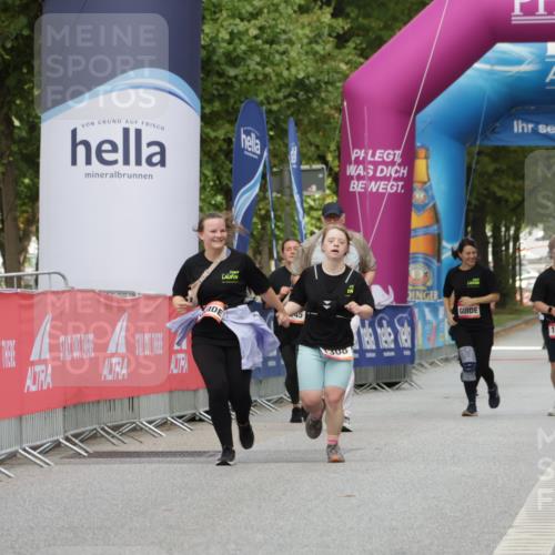 06.09.2026 - CURREX Alsterlauf Yannick Fuchs http://msf.ph/oto/10182704 06.09.2026 12:11:36 Ziel  meine-sportfotos.de