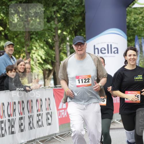 06.09.2026 - CURREX Alsterlauf Yannick Fuchs http://msf.ph/oto/10182936 06.09.2026 12:11:47 Ziel 1122, 1308, 1309 meine-sportfotos.de