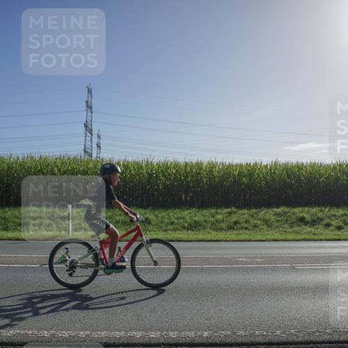 06.09.2026 - 20. Norderstedt Triathlon Michael Burmester http://msf.ph/oto/10182974 06.09.2026 09:38:28 Radfahren 607, 671 meine-sportfotos.de