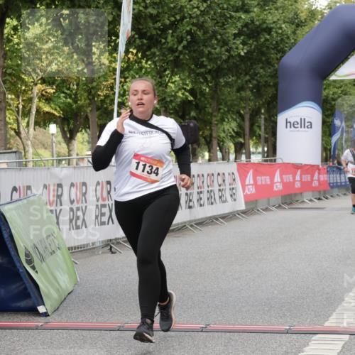 06.09.2026 - CURREX Alsterlauf Yannick Fuchs http://msf.ph/oto/10183238 06.09.2026 12:12:09 Ziel 1134 meine-sportfotos.de