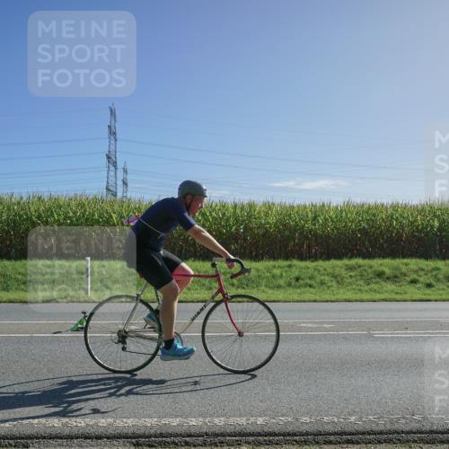 06.09.2026 - 20. Norderstedt Triathlon Michael Burmester http://msf.ph/oto/10183268 06.09.2026 10:32:13 Radfahren 1201, 1226 meine-sportfotos.de
