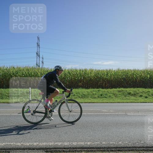 06.09.2026 - 20. Norderstedt Triathlon Michael Burmester http://msf.ph/oto/10183273 06.09.2026 10:32:19 Radfahren 1201 meine-sportfotos.de