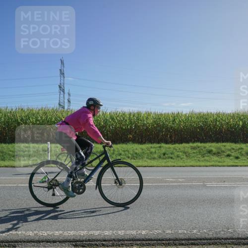 06.09.2026 - 20. Norderstedt Triathlon Michael Burmester http://msf.ph/oto/10183309 06.09.2026 10:33:31 Radfahren 735, 1227 meine-sportfotos.de