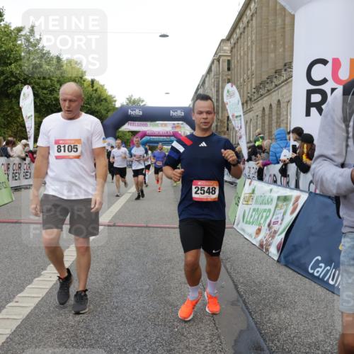 06.09.2026 - CURREX Alsterlauf Yannick Fuchs http://msf.ph/oto/10183346 06.09.2026 09:56:15 Ziel 2085, 2171, 2548, 3486, 3571, 4111, 4365, 4715, 5085, 5095, 5206, 5682, 6170, 6416, 6441, 8105, 8170 meine-sportfotos.de