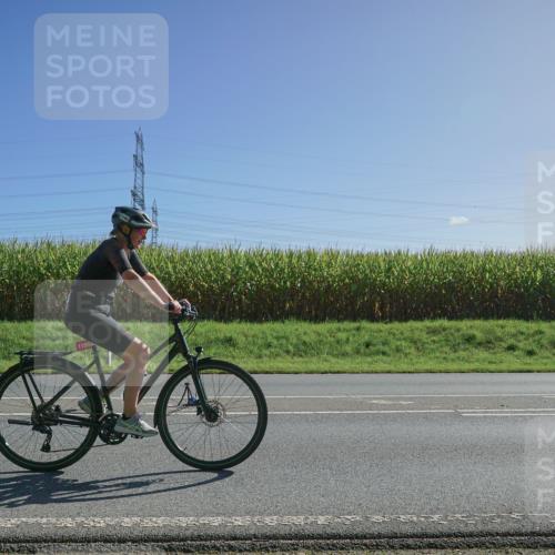 06.09.2026 - 20. Norderstedt Triathlon Michael Burmester http://msf.ph/oto/10183376 06.09.2026 10:35:46 Radfahren 766, 1195, 1496, 1506 meine-sportfotos.de