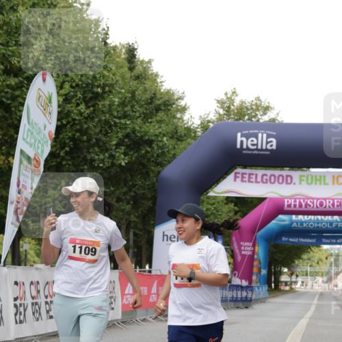 06.09.2026 - CURREX Alsterlauf Yannick Fuchs http://msf.ph/oto/10183652 06.09.2026 12:13:40 Ziel 1109, 1110 meine-sportfotos.de