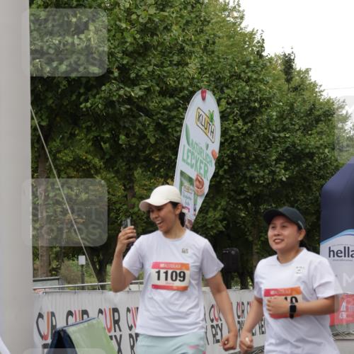 06.09.2026 - CURREX Alsterlauf Yannick Fuchs http://msf.ph/oto/10183665 06.09.2026 12:13:41 Ziel 1109, 1110 meine-sportfotos.de