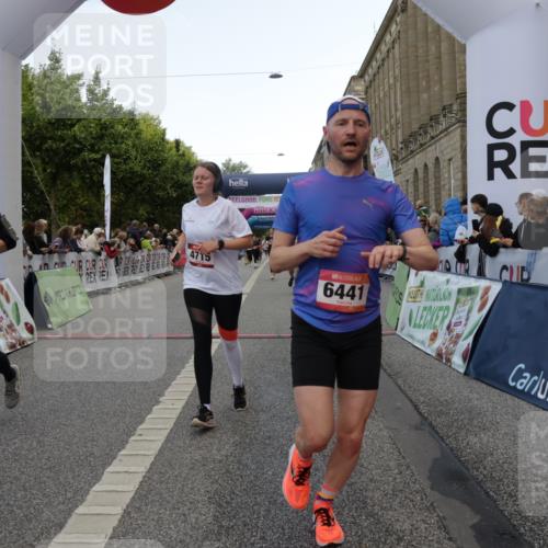 06.09.2026 - CURREX Alsterlauf Yannick Fuchs http://msf.ph/oto/10183675 06.09.2026 09:56:19 Ziel 2085, 2548, 3486, 3571, 4057, 4715, 5682, 5841, 6416, 6441, 8105, 8134 meine-sportfotos.de