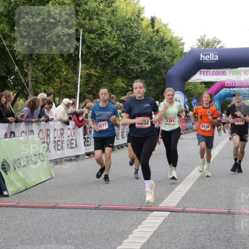 06.09.2026 - CURREX Alsterlauf Yannick Fuchs http://msf.ph/oto/10184226 06.09.2026 09:56:26 Ziel 2188, 2341, 3577, 4057, 4933, 5332, 5473, 5586, 5807, 5841, 6416, 8131, 8134 meine-sportfotos.de