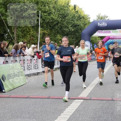 06.09.2026 - CURREX Alsterlauf Yannick Fuchs http://msf.ph/oto/10184245 06.09.2026 09:56:26 Ziel 2188, 2341, 3577, 4057, 4933, 5332, 5473, 5586, 5807, 5841, 6416, 8131, 8134 meine-sportfotos.de