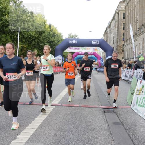 06.09.2026 - CURREX Alsterlauf Yannick Fuchs http://msf.ph/oto/10184329 06.09.2026 09:56:27 Ziel 2188, 2341, 2620, 3577, 4057, 4933, 5332, 5473, 5586, 5807, 5841, 8131, 8134 meine-sportfotos.de