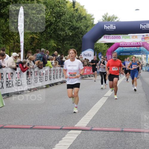 06.09.2026 - CURREX Alsterlauf Yannick Fuchs http://msf.ph/oto/10184641 06.09.2026 09:56:31 Ziel 2188, 2341, 2620, 3116, 3577, 4059, 4933, 5332, 5473, 5586, 5708, 5807, 6269, 8131 meine-sportfotos.de