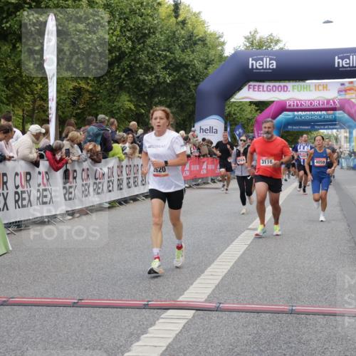 06.09.2026 - CURREX Alsterlauf Yannick Fuchs http://msf.ph/oto/10184667 06.09.2026 09:56:31 Ziel 2188, 2341, 2620, 3116, 3577, 4059, 4933, 5332, 5473, 5586, 5708, 5807, 6269, 8131 meine-sportfotos.de