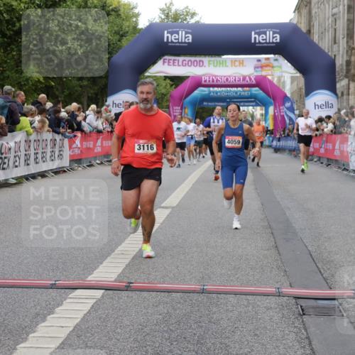 06.09.2026 - CURREX Alsterlauf Yannick Fuchs http://msf.ph/oto/10184787 06.09.2026 09:56:32 Ziel 2188, 2341, 2620, 3116, 3577, 4059, 4575, 4933, 5332, 5473, 5586, 5591, 5708, 5807, 6091, 6269, 8131 meine-sportfotos.de