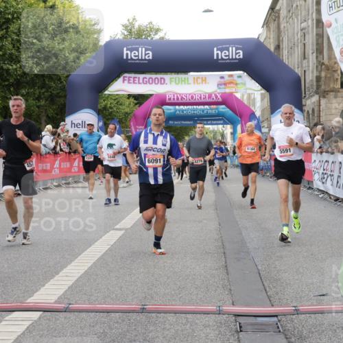 06.09.2026 - CURREX Alsterlauf Yannick Fuchs http://msf.ph/oto/10185045 06.09.2026 09:56:35 Ziel 2188, 2620, 3116, 3365, 4059, 4088, 4278, 4575, 4933, 5473, 5586, 5591, 5708, 5807, 5848, 6091, 6164, 6269, 8131 meine-sportfotos.de