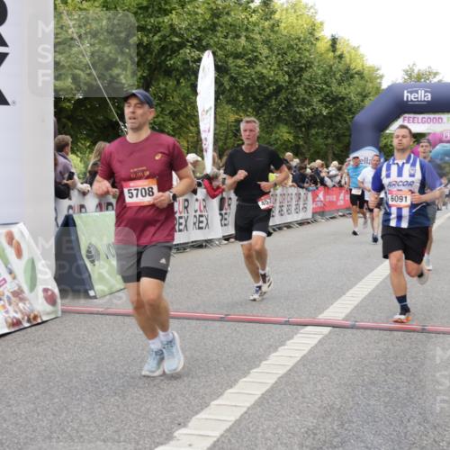 06.09.2026 - CURREX Alsterlauf Yannick Fuchs http://msf.ph/oto/10185168 06.09.2026 09:56:36 Ziel 2188, 2338, 2620, 3116, 3365, 4059, 4088, 4278, 4575, 5586, 5591, 5708, 5807, 5848, 6091, 6164, 6269 meine-sportfotos.de