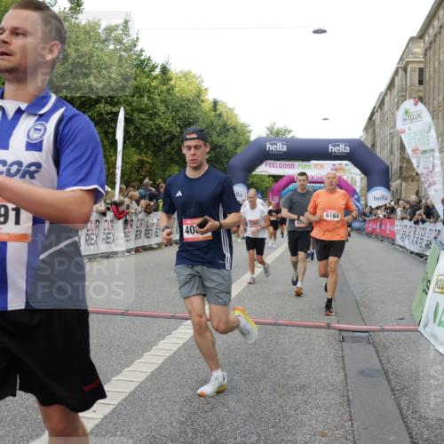 06.09.2026 - CURREX Alsterlauf Yannick Fuchs http://msf.ph/oto/10185475 06.09.2026 09:56:39 Ziel 2338, 2620, 3116, 3365, 3606, 4059, 4088, 4278, 4575, 5026, 5591, 5708, 5848, 6048, 6091, 6164, 6269, 8080, 8132 meine-sportfotos.de