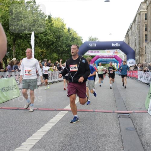 06.09.2026 - CURREX Alsterlauf Yannick Fuchs http://msf.ph/oto/10185816 06.09.2026 09:56:42 Ziel 2338, 2647, 2648, 2927, 3123, 3365, 3606, 4088, 4278, 4422, 4575, 5011, 5026, 5411, 5412, 5413, 5414, 5591, 5708, 5848, 6048, 6091, 6159, 6164, 6269, 8080, 8132 meine-sportfotos.de
