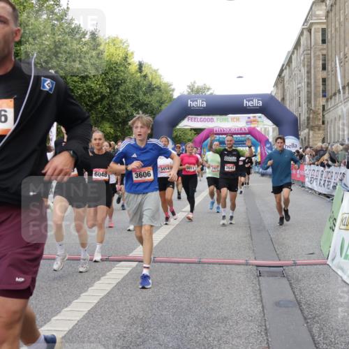 06.09.2026 - CURREX Alsterlauf Yannick Fuchs http://msf.ph/oto/10185898 06.09.2026 09:56:43 Ziel 2338, 2647, 2648, 2927, 3123, 3365, 3606, 4088, 4278, 4422, 4575, 5011, 5026, 5411, 5412, 5413, 5414, 5591, 5708, 5848, 6048, 6091, 6159, 6164, 8080, 8132 meine-sportfotos.de