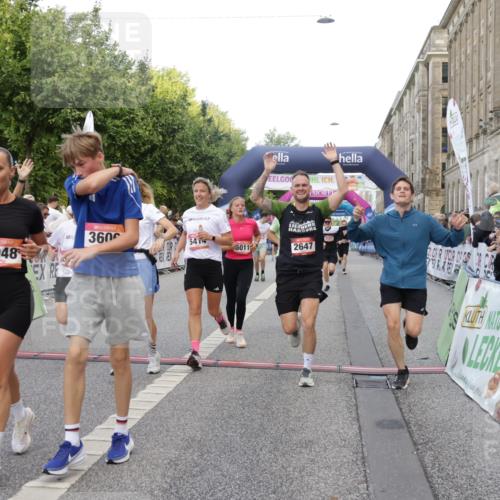 06.09.2026 - CURREX Alsterlauf Yannick Fuchs http://msf.ph/oto/10186023 06.09.2026 09:56:44 Ziel 2338, 2647, 2648, 2927, 3123, 3365, 3606, 3638, 4088, 4278, 4422, 4575, 5011, 5026, 5312, 5313, 5411, 5412, 5413, 5414, 5591, 5848, 6048, 6091, 6159, 6164, 8080, 8132 meine-sportfotos.de