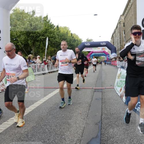 06.09.2026 - CURREX Alsterlauf Yannick Fuchs http://msf.ph/oto/10186595 06.09.2026 09:56:50 Ziel 2236, 2647, 2648, 2927, 3123, 3606, 3638, 3689, 4126, 4422, 4717, 5011, 5312, 5313, 5411, 5412, 5413, 5414, 5543, 5719, 5973, 6048, 6159, 8080 meine-sportfotos.de