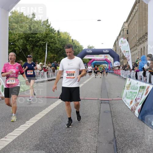 06.09.2026 - CURREX Alsterlauf Yannick Fuchs http://msf.ph/oto/10187082 06.09.2026 09:56:55 Ziel 2236, 2931, 3587, 3609, 3638, 3689, 4126, 4717, 5312, 5313, 5543, 5575, 5719, 5939, 5973, 8200 meine-sportfotos.de